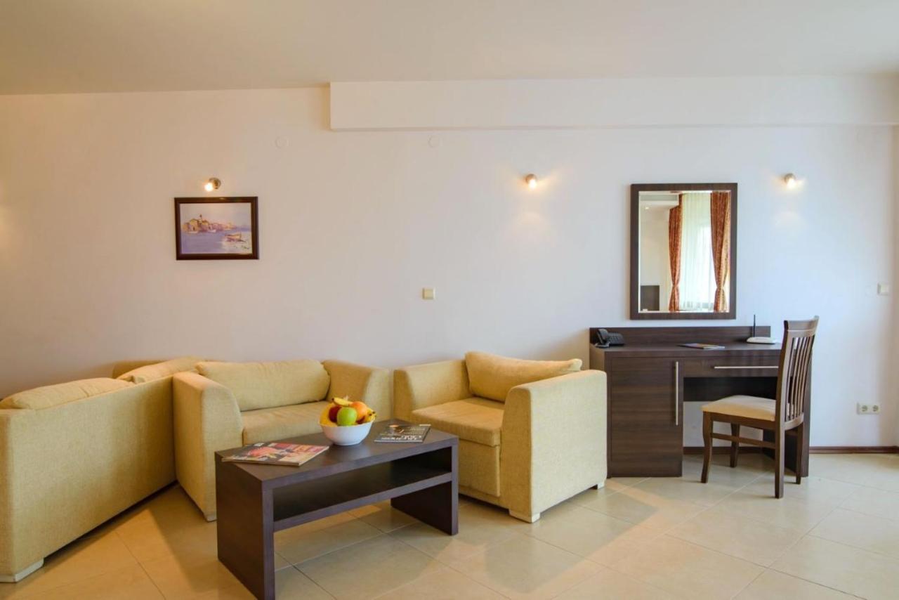 Spacious Studio With Balcony & Pool By The Marina Bałczik Zewnętrze zdjęcie
